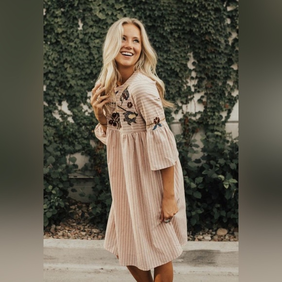 orange creek Dresses & Skirts - Orange Creek|Tan striped floral embroidered dress, wide sleeve•••Cute boho style